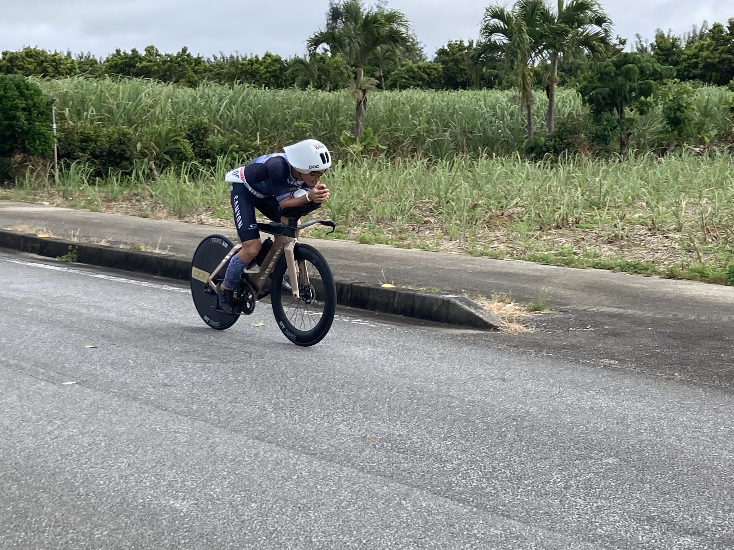 トライアスロン宮古島大会バイク50キロ地点